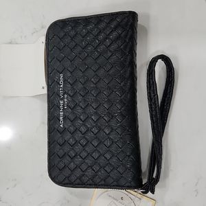 Adrienne Vittadini charging phone wallet, black